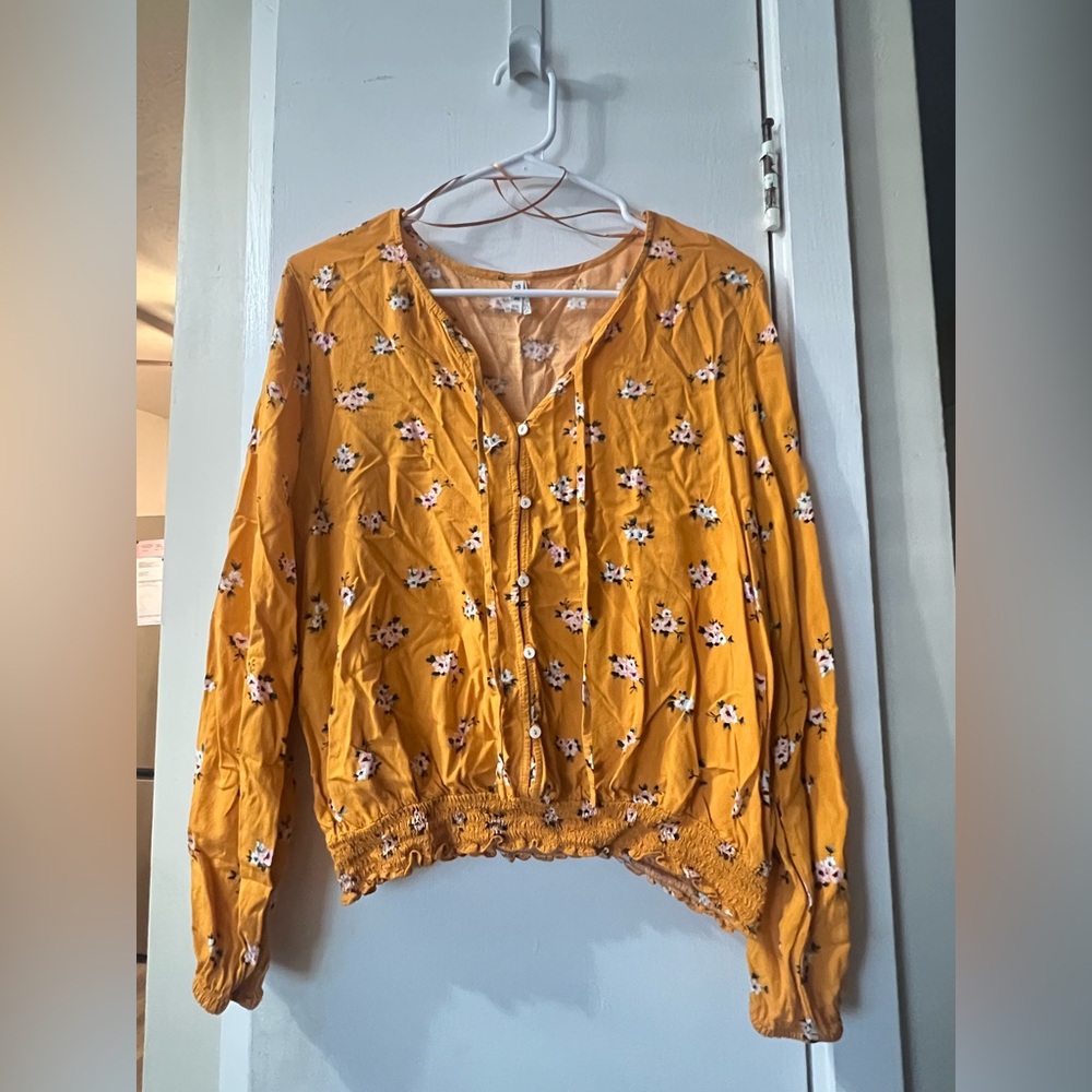 Mudd Mustard Floral Button-Up Blouse